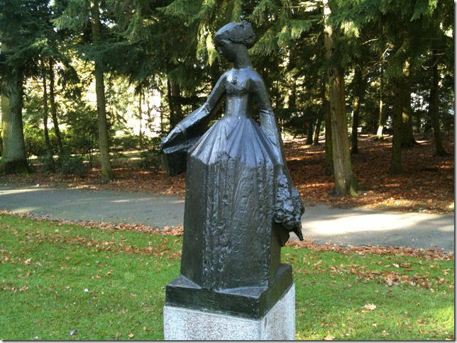 Suzette Noiret, Camera Obscura